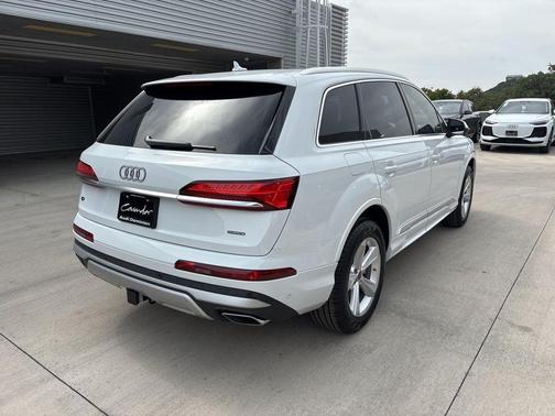 2025 Audi Q7 55 Premium