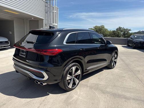 Mythos Black Metallic 2026 Audi SQ5 3.0T Premium Plus