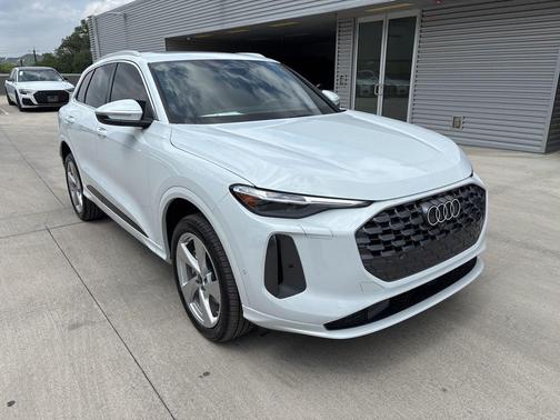 2025 Audi Q5 2.0T quattro Premium