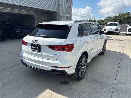 2025 Audi Q3 45 S line Premium