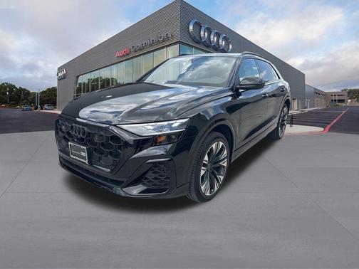 2025 Audi Q8 55 Premium