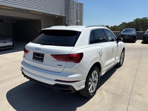 2025 Audi Q3 45 S line Premium