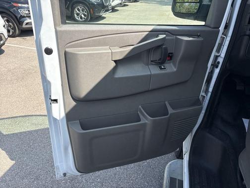 2024 Chevrolet Express 2500 Work Van