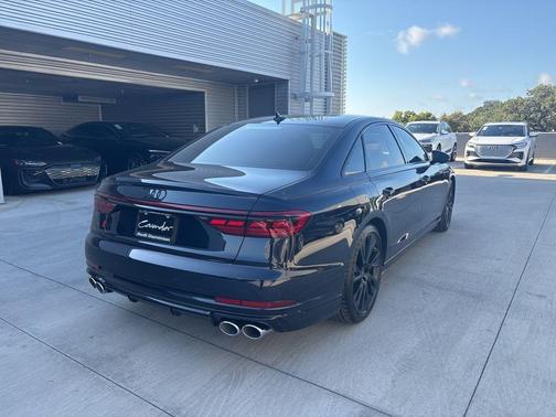 2025 Audi S8 4.0T quattro