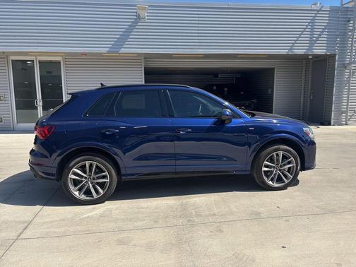 2025 Audi Q3 45 S line Premium