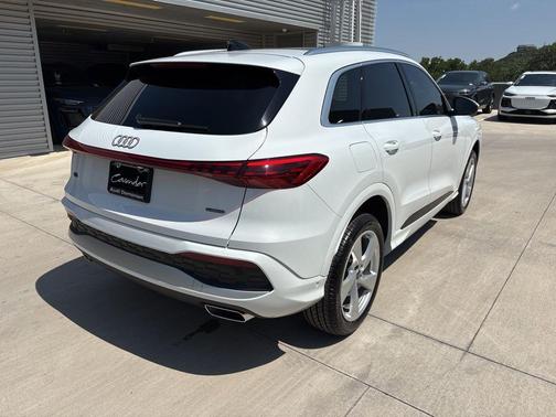 2025 Audi Q5 2.0T quattro Premium