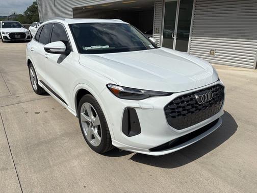 2025 Audi Q5 2.0T quattro Premium