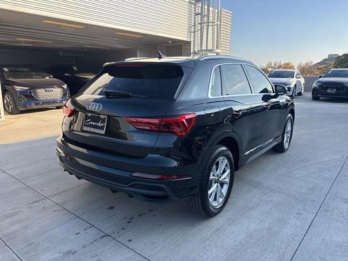 2025 Audi Q3 45 S line Premium