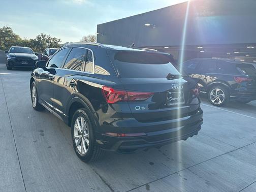 2025 Audi Q3 45 S line Premium