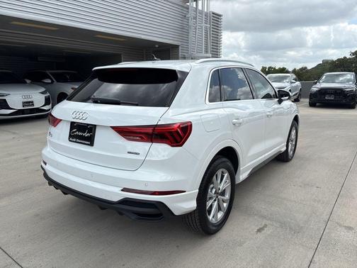 2025 Audi Q3 45 S line Premium