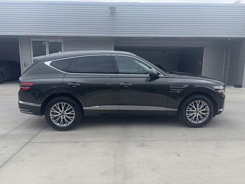 2025 Genesis GV80 2.5T