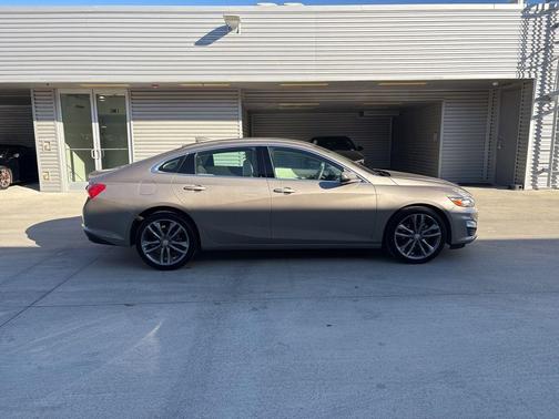 2024 Chevrolet Malibu 2LT