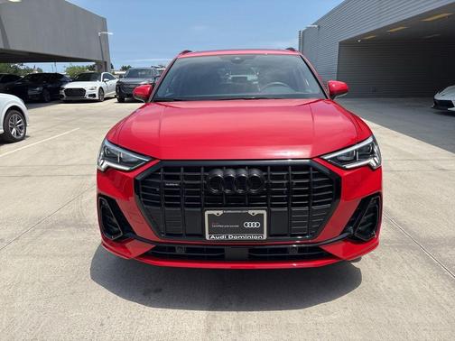 2025 Audi Q3 45 S line Premium