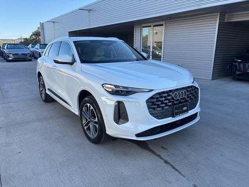 2025 Audi Q5 2.0T quattro Premium