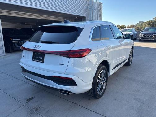 2025 Audi Q5 2.0T quattro Premium