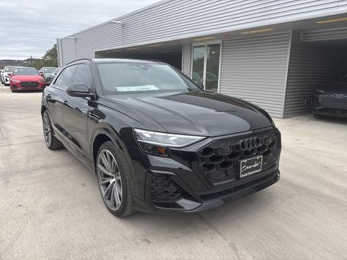 2026 Audi Q8 Prestige