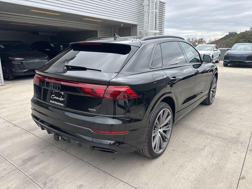 2026 Audi Q8 Prestige