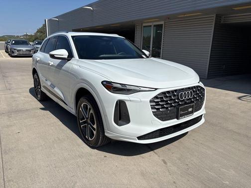 2025 Audi Q5 2.0T quattro Premium