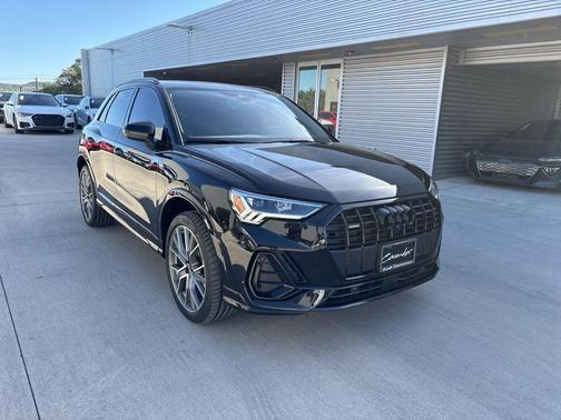 2025 Audi Q3 45 S line Premium