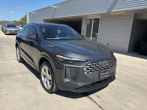 2025 Audi Q5 2.0T quattro Premium