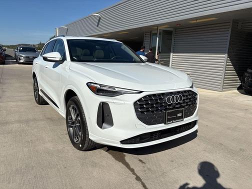 2025 Audi Q5 2.0T quattro Premium