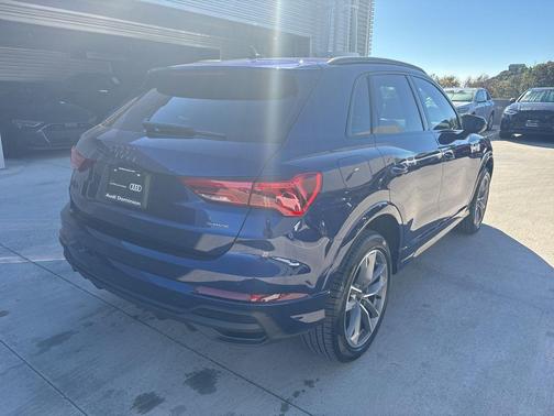 2025 Audi Q3 45 S line Premium