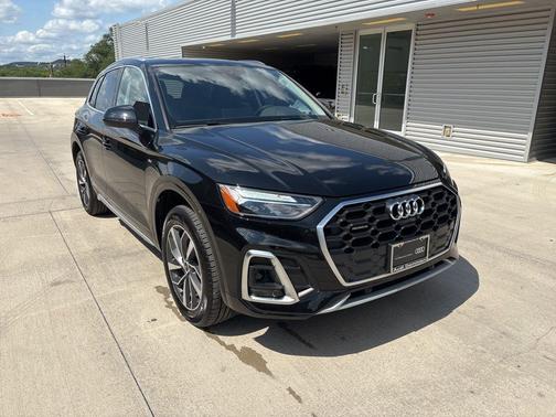 2025 Audi Q5 45 S line quattro Premium
