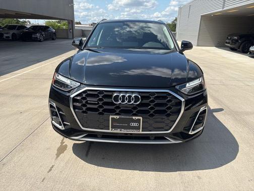 2025 Audi Q5 45 S line quattro Premium