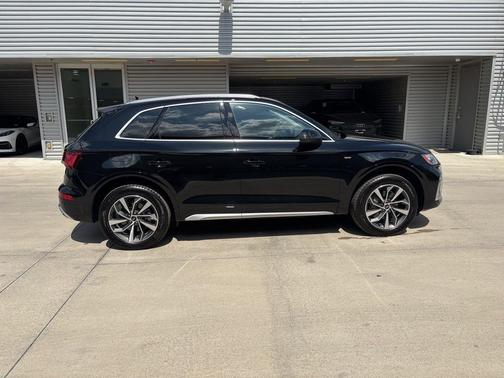 2025 Audi Q5 45 S line quattro Premium