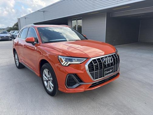 2025 Audi Q3 45 S line Premium