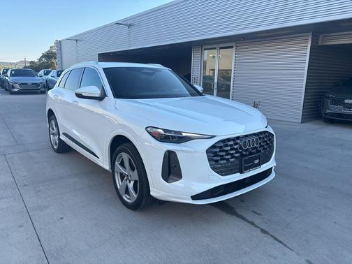 2025 Audi Q5 2.0T quattro Premium