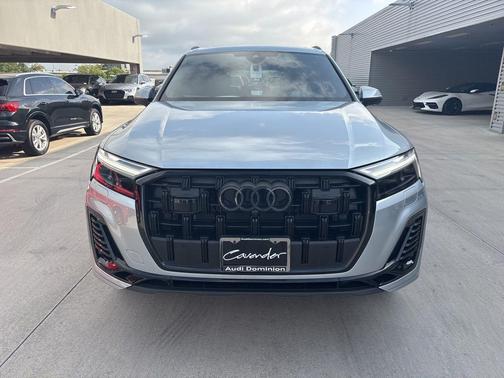 2025 Audi Q7 55 Premium Plus