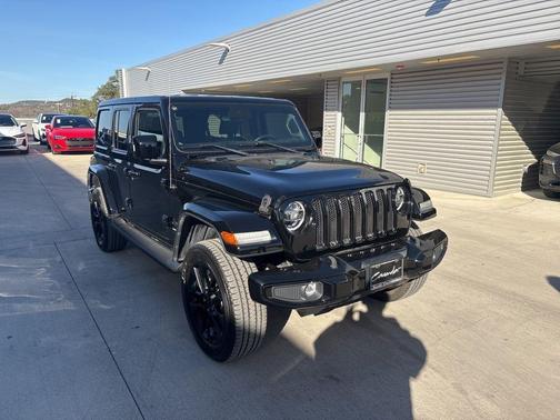 2022 Jeep Wrangler Unlimited Sahara High Altitude