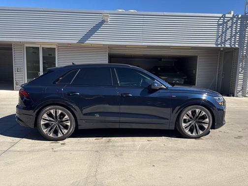 2026 Audi Q8 Premium Plus