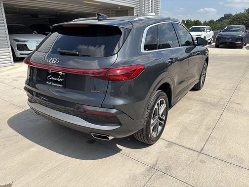 2025 Audi Q5 2.0T quattro Premium