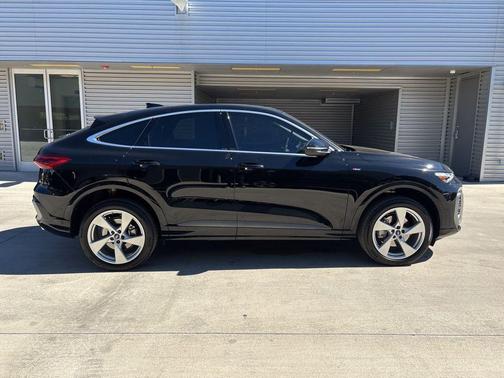 2025 Audi Q5 2.0T Premium