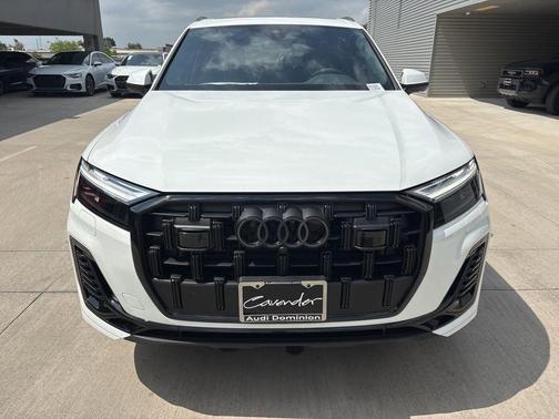2025 Audi Q7 45 Premium