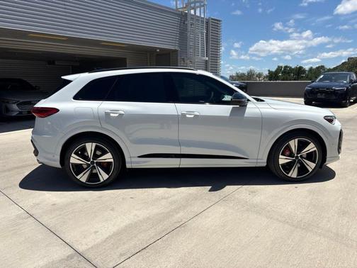Glacier White Metallic 2026 Audi SQ5 3.0T Premium Plus