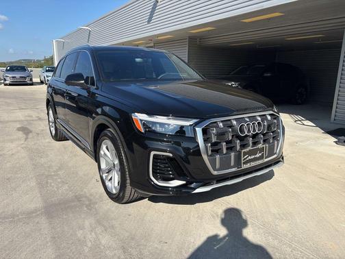 2026 Audi Q7 55 Premium Plus