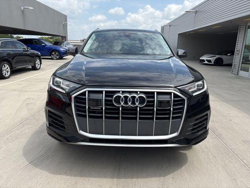 2022 Audi Q7 55 Premium