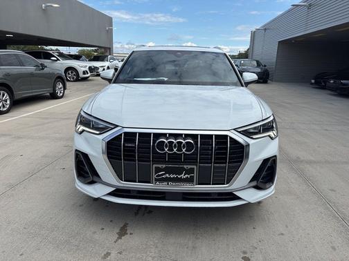 2025 Audi Q3 45 S line Premium