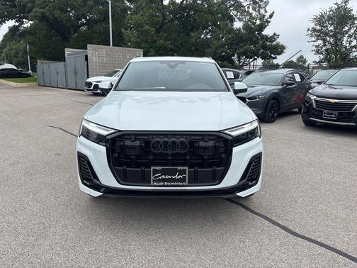 2026 Audi Q7 45 Premium