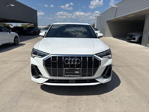 2025 Audi Q3 45 S line Premium