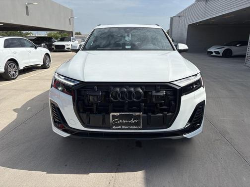 2025 Audi Q7 45 Premium