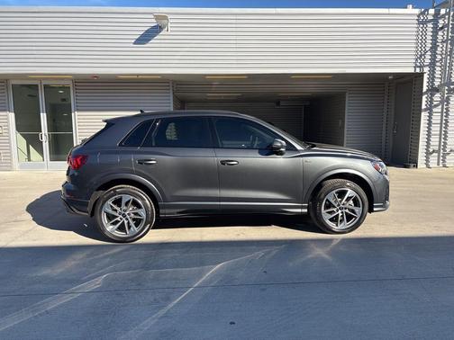 2025 Audi Q3 45 S line Premium