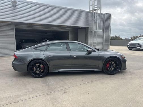 2026 Audi RS 7 4.0T quattro performance