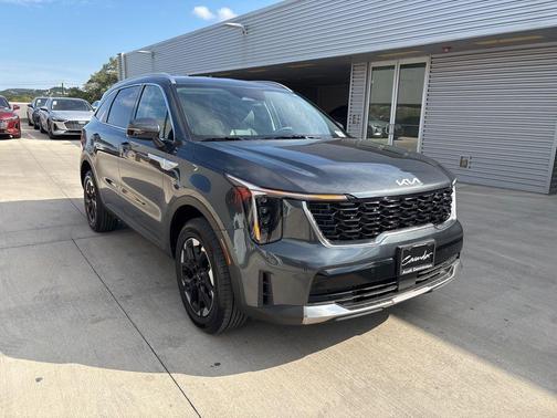 2024 Kia Sorento S