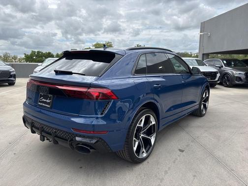 2026 Audi RS Q8 4.0T quattro PERFORMANCE