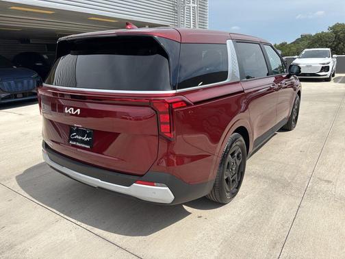 2025 Kia Carnival LXS