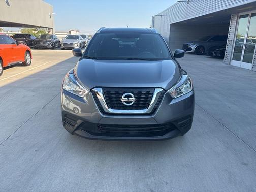 2019 Nissan Kicks S